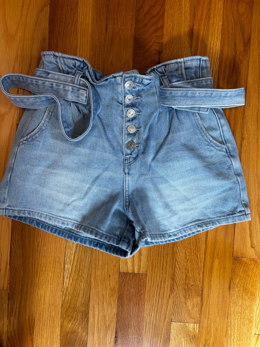 American Eagle Outfitters Light Blue High-Waist Paperbag Denim Shorts with Tie - Picture 2 of 4